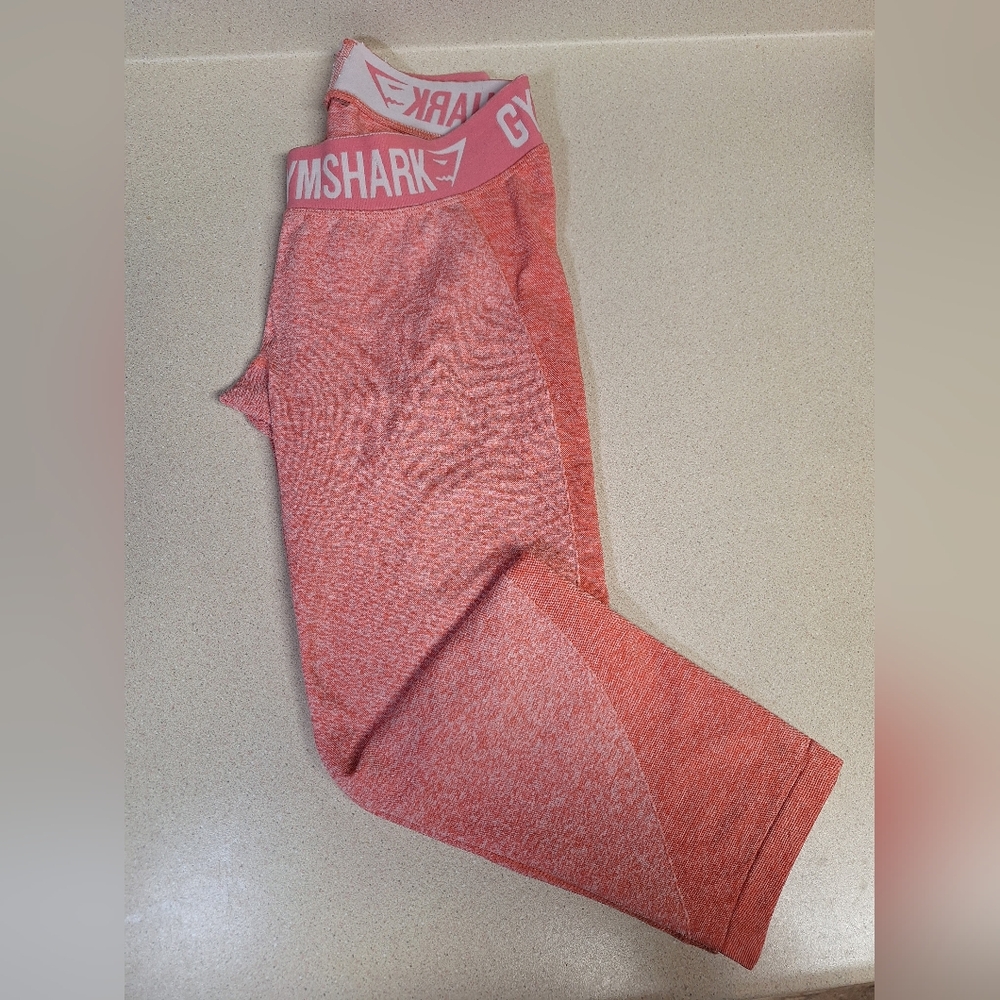 Gymshark Womens Capri Pink Leggings